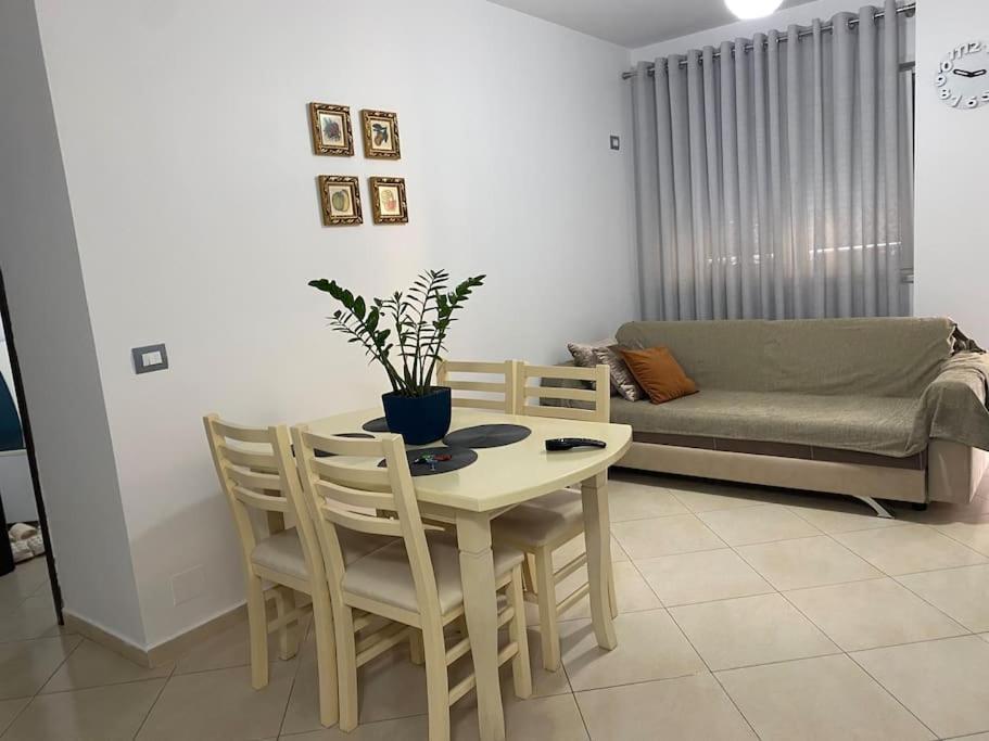 Lungomare Peace And Relaxation Apartamento Vlorë